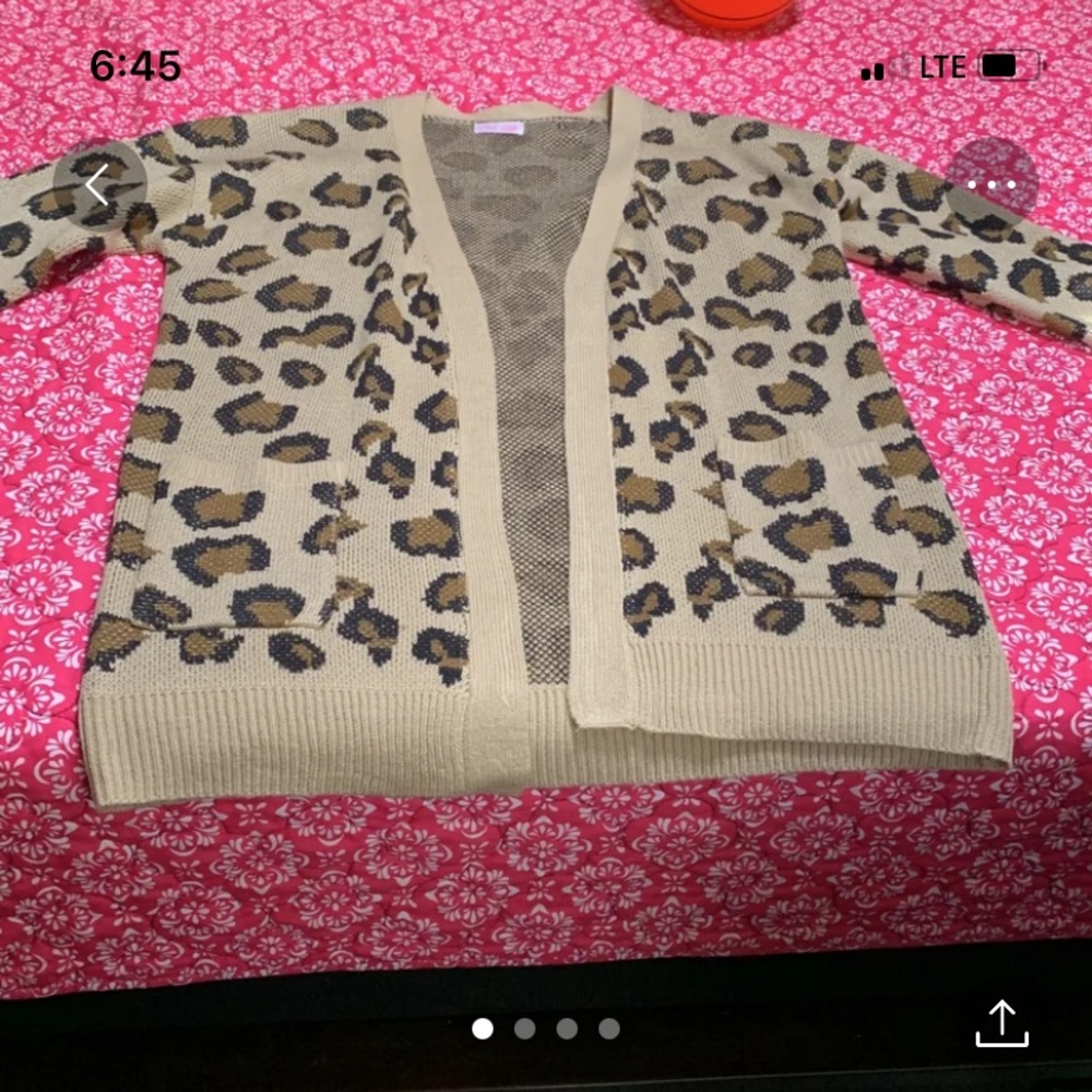 Sweater - Picture 3 of 4